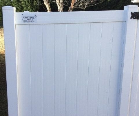 Knox Fence | For a wide selection of vinyl fence styles, from privacy fences to black picket fences and numerous color options, call Knox Fence today!