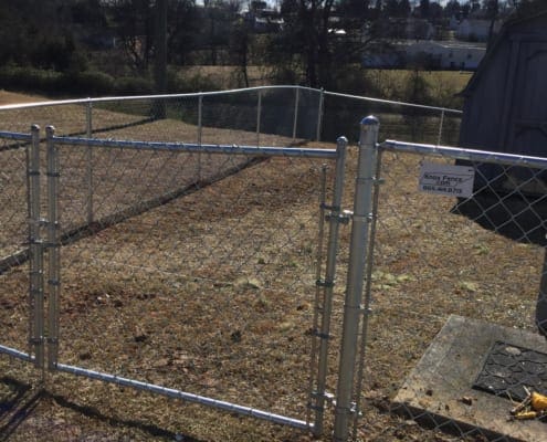 Knox Fence | Interested in getting a chain link fence? Let Knox Fence help you find the fencing solution for your residential or commercial property!