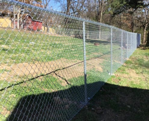 Knox Fence | Interested in getting a chain link fence? Let Knox Fence help you find the fencing solution for your residential or commercial property!