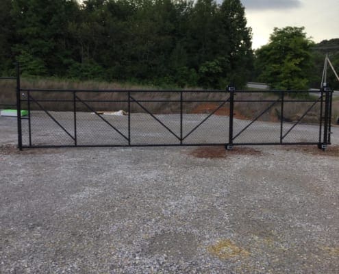 Knox Fence | Interested in getting a chain link fence? Let Knox Fence help you find the fencing solution for your residential or commercial property!