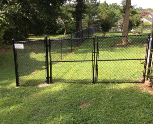 Knox Fence | Interested in getting a chain link fence? Let Knox Fence help you find the fencing solution for your residential or commercial property!