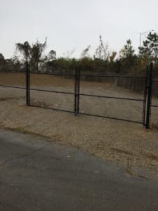 Knox Fence | Interested in getting a chain link fence? Let Knox Fence help you find the fencing solution for your residential or commercial property!