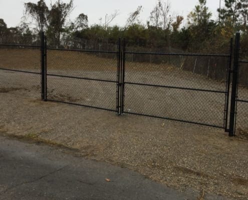 Knox Fence | Interested in getting a chain link fence? Let Knox Fence help you find the fencing solution for your residential or commercial property!